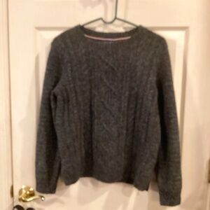 Woman’s Tommy Hilfiger grey sweater medium